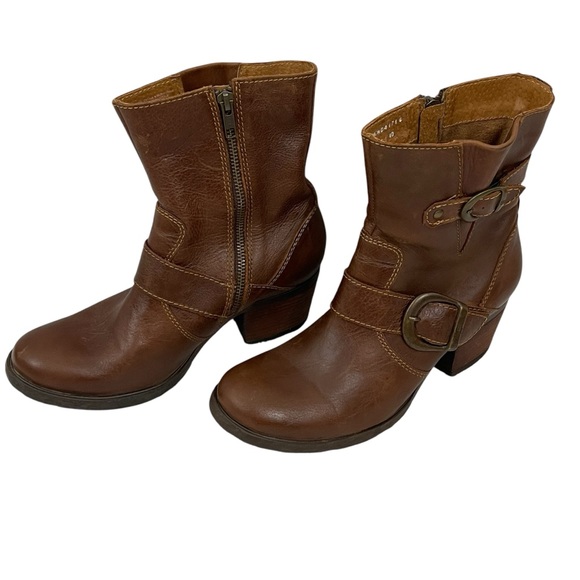 Born Galene Brown Leather Heel Ankle Boots - Picture 12 of 12